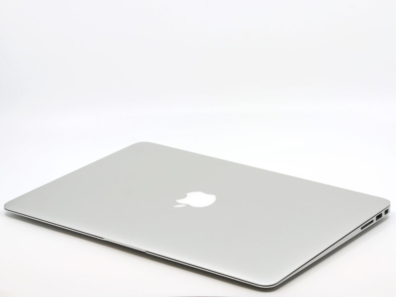Apple MacBook Air (13" Early 2015) i5/4gb/128gb - Image 3