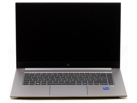 HP ZBook Studio G8 professionaalarvuti kõrvalt vaates